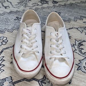 Converse Chuck Taylor’s